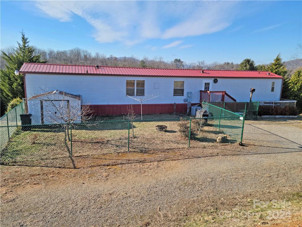 Primary Photo - 135 Fowler Ln