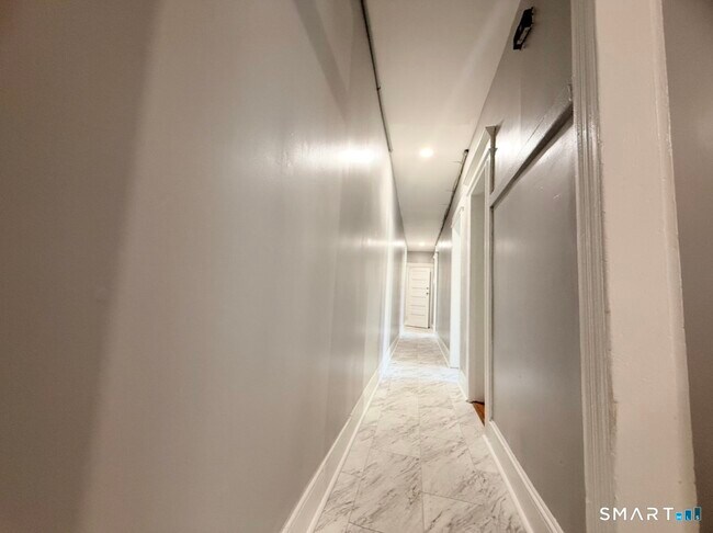 Foto del edificio - 119 Sherwood Ave