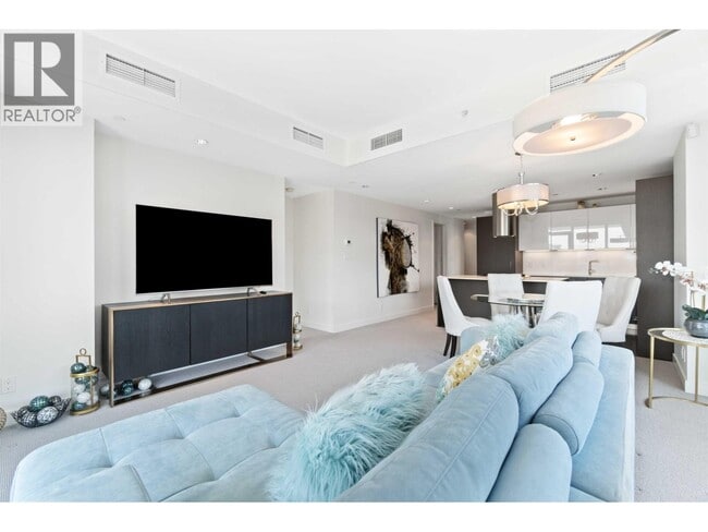 Building Photo - 6611 Pearson Wy