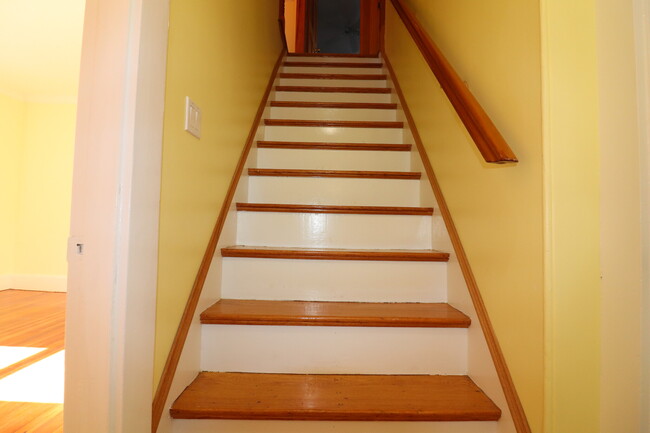 Building Photo - 19 Faxon St