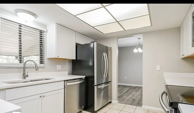 Building Photo - 2427 Canterclub Trail