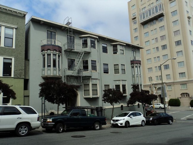 Building Photo - 1955 Leavenworth St