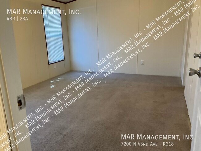 Foto del edificio - Royal Glen all age park - 4 bed 2 bath hom...