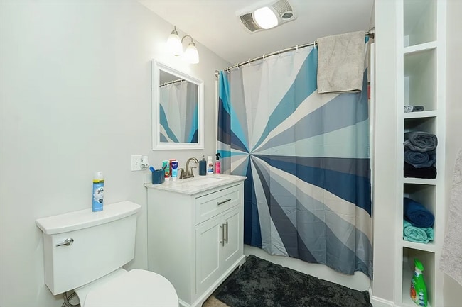 Building Photo - 35 Grove St