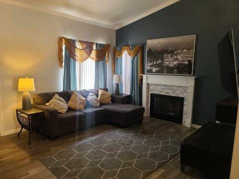 Foto del edificio - 1033 Armstrong Ave