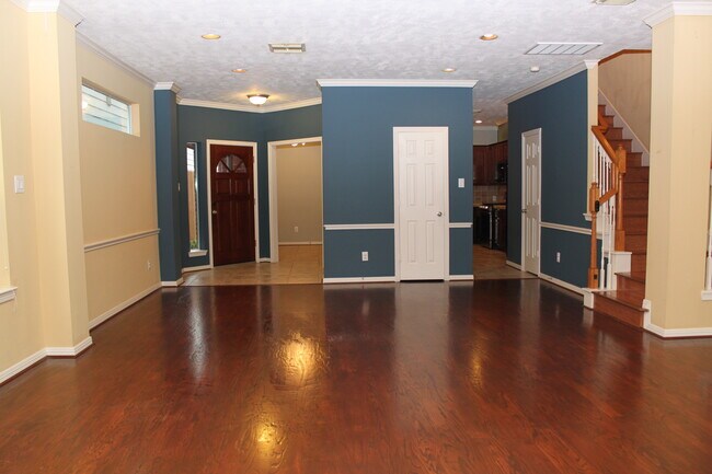 Living/Dining Area different view - 5228 Larkin St