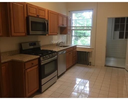 Building Photo - 88 Fuller St