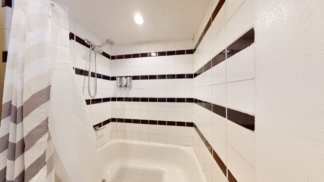 Foto del edificio - 870 Southwood Blvd