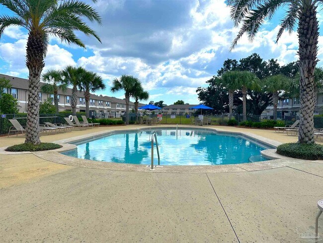 Foto del edificio - 308 S F St