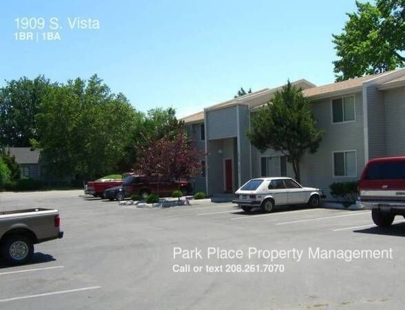 Building Photo - 1923 S Vista Ave