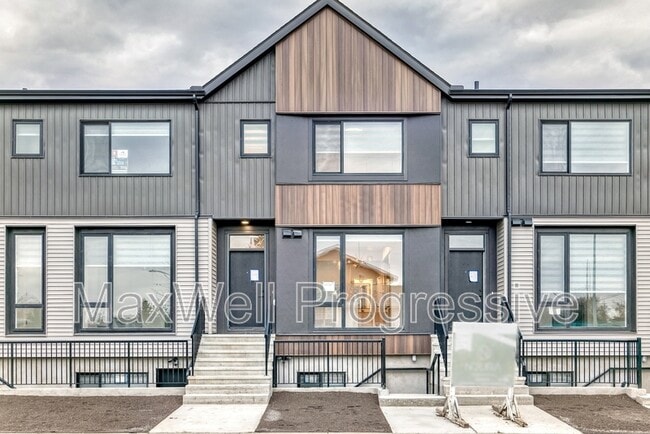 Building Photo - 15724-15103 103 Ave NW