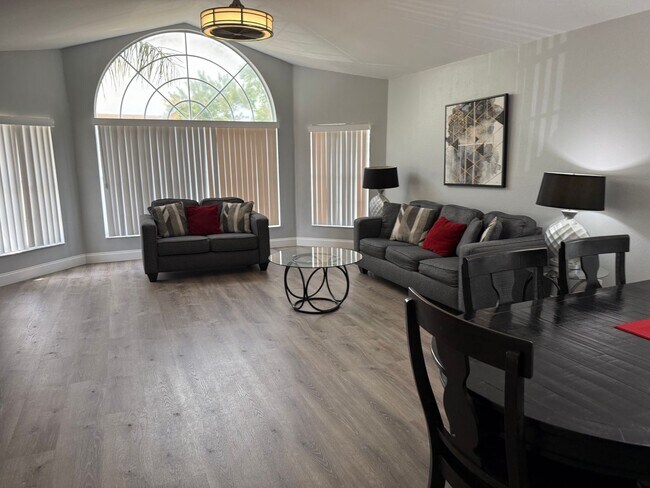 Building Photo - FURNISHED 3 bedroom 2 bath for rent lease ...