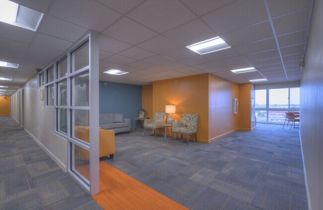 Building Photo - 33 LaBelle-#33