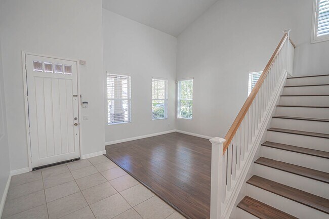 Building Photo - Spacious 4-Bedroom Pool Home in Saugus wit...