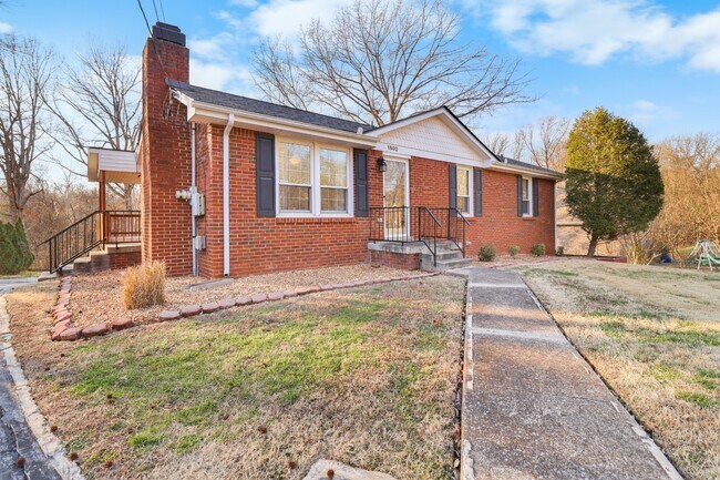 Foto del edificio - 1802 Warren Dr