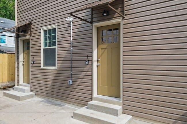 Building Photo - 1 Higgins St