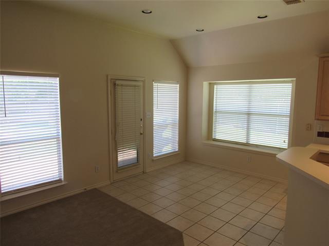 Building Photo - 1689 Sparrow Ct