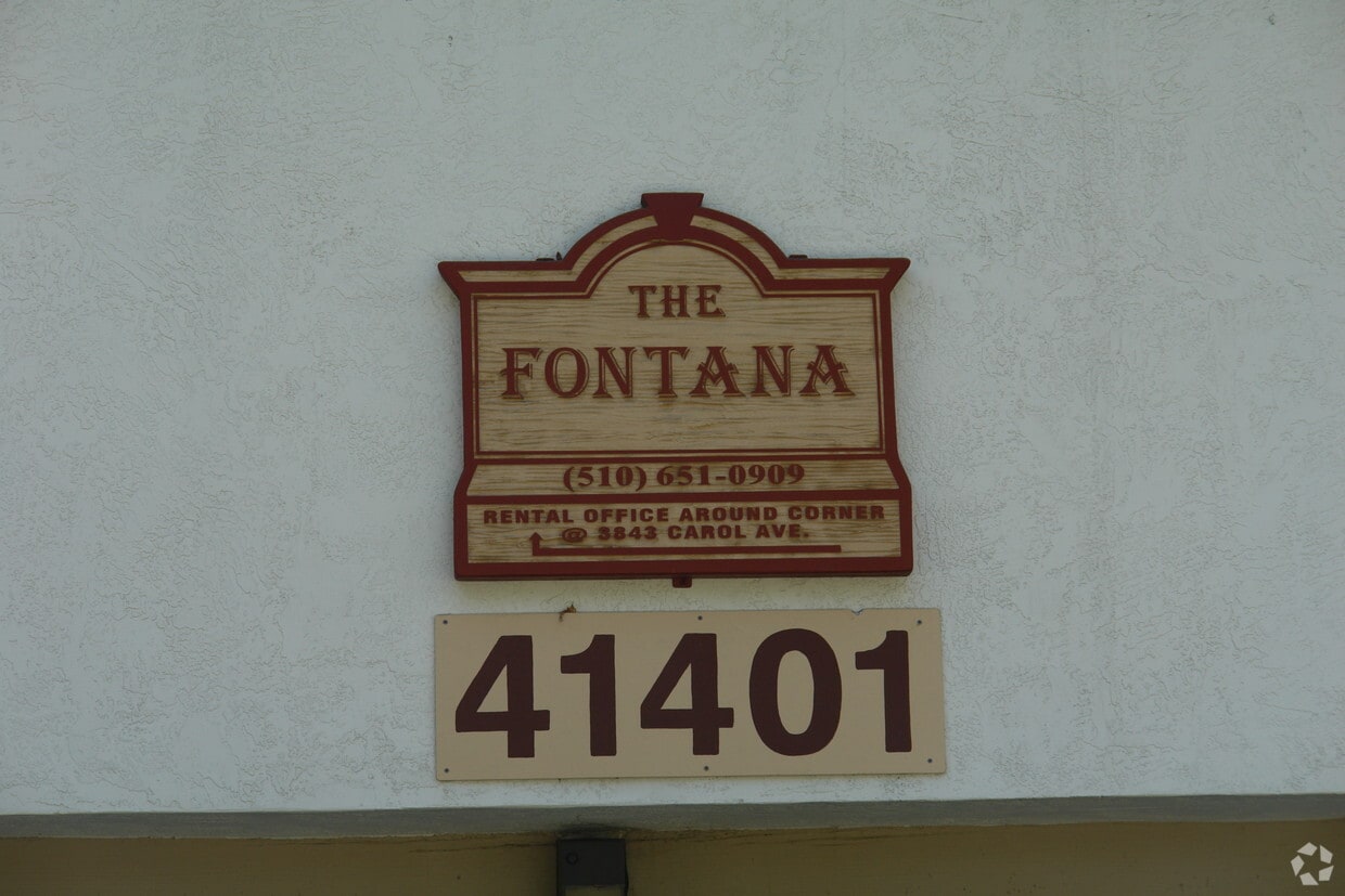 Building Photo - The fontana apartments