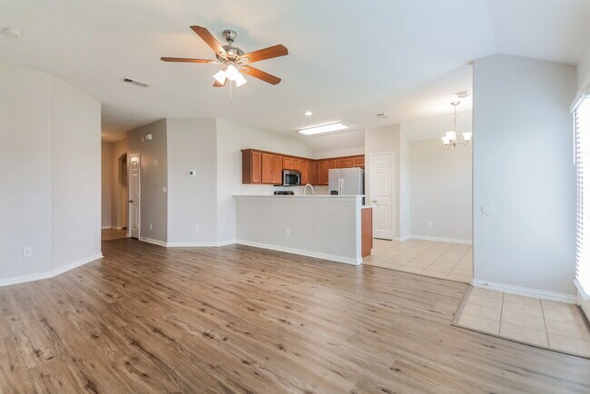 Foto del edificio - 713 Cedar Cove Dr