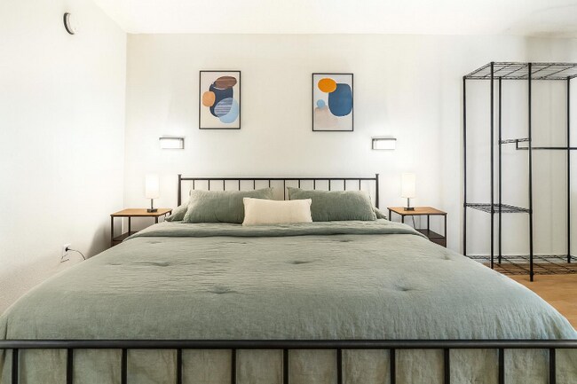 Photo - 1024 Bridge City Ave Apartment