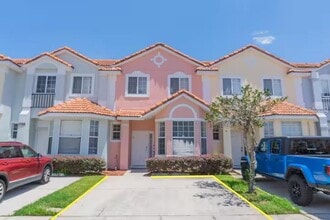 Building Photo - 1139 S Beach Cir