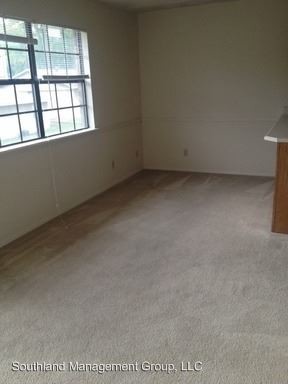 Foto del edificio - 2735-2735D Marianne Ln