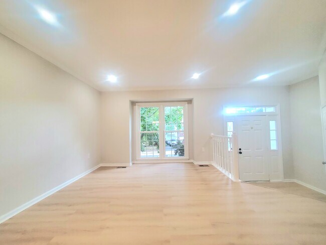 Foto del edificio - 14142 Betsy Ross Ln