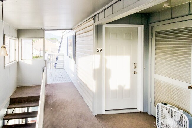 Foto del edificio - Cozy 2 Bed, 1 Bath Home with Central Air &...