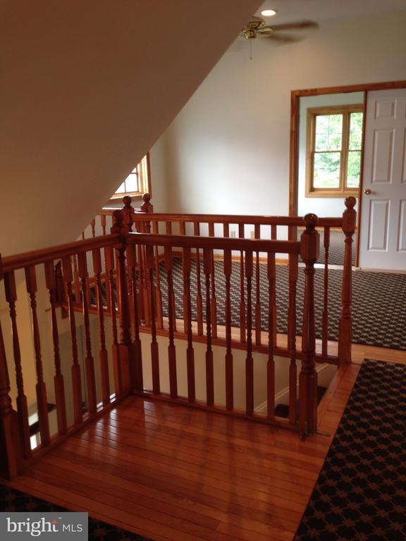 Building Photo - 209 Grayling Ave