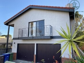 Building Photo - 929 Jefferson St