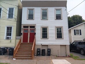 Building Photo - 193 Livingston Ave