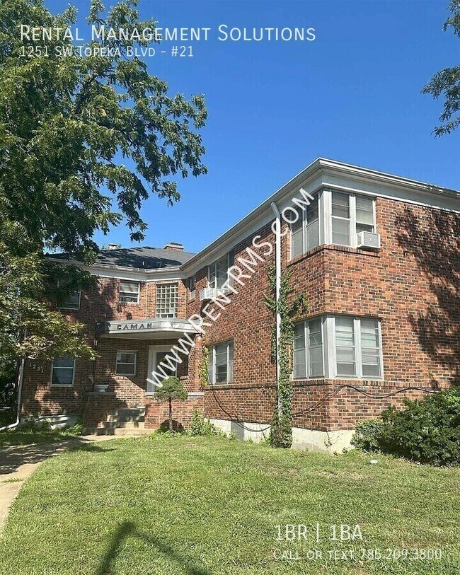 Building Photo - 1251 SW Topeka Blvd
