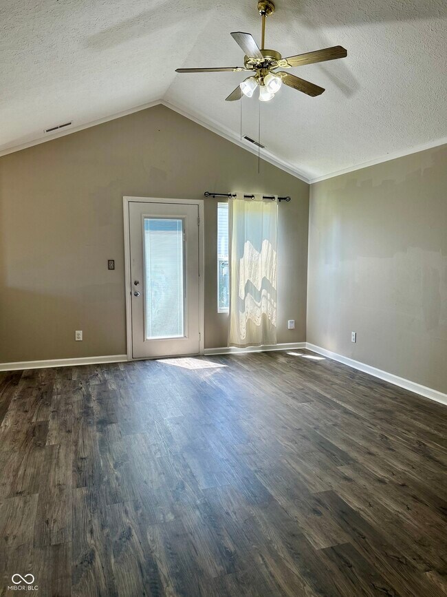 Building Photo - 4204 Sycamore Ct