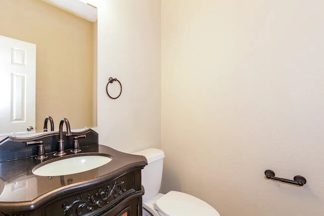 Foto del edificio - 1408 Fairhaven Dr