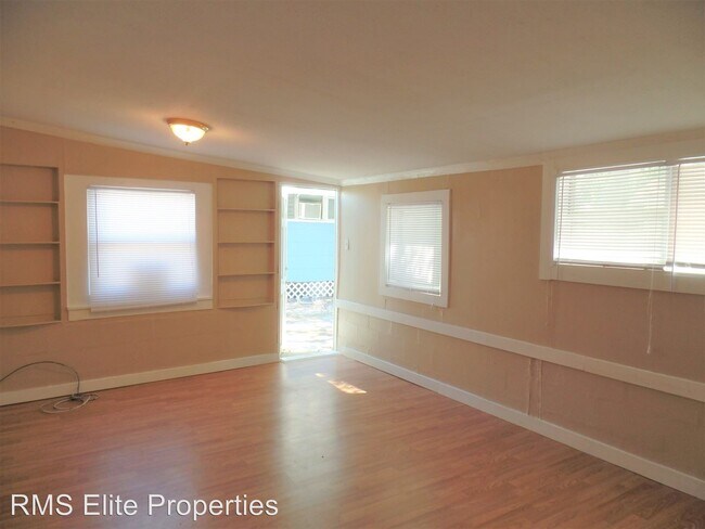 Foto del edificio - Studio, 1 bath House - 2609.5 4th St S