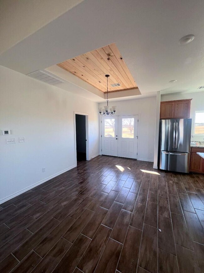 Foto del edificio - 7912 S Lone Star Pkwy