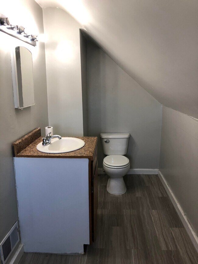 238 Wetzel St, Weirton, WV 26062 House Rental in Weirton, WV