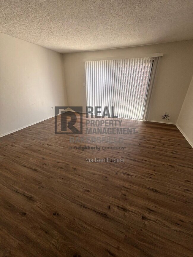 Foto del edificio - 2403 Olive St