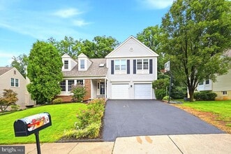 Building Photo - 10212 Winged Elm Cir