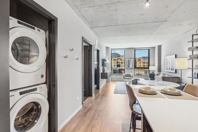 Foto del edificio - 38 N Sangamon St