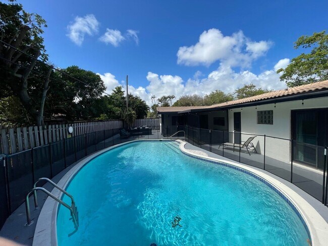 Foto del edificio - 2620 NE 19th St