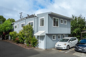 334 building - 334 45th St