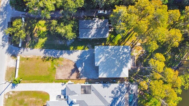 Building Photo - 1629 Rowland Dr