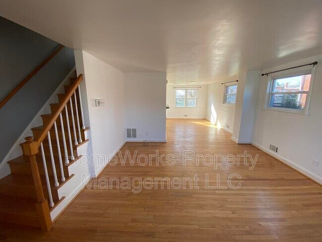 Foto del edificio - 1127 Deanwood Rd