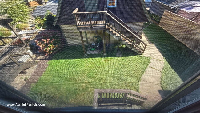 Foto del edificio - 428 Warwick St