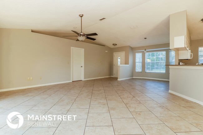 Foto del edificio - 8318 Colma St