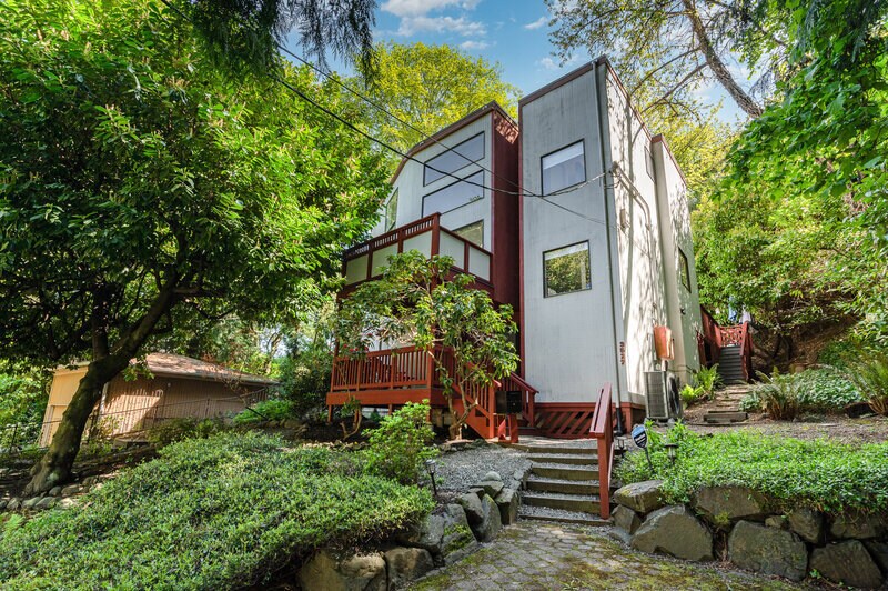 Foto principal - 3527 E Spruce St