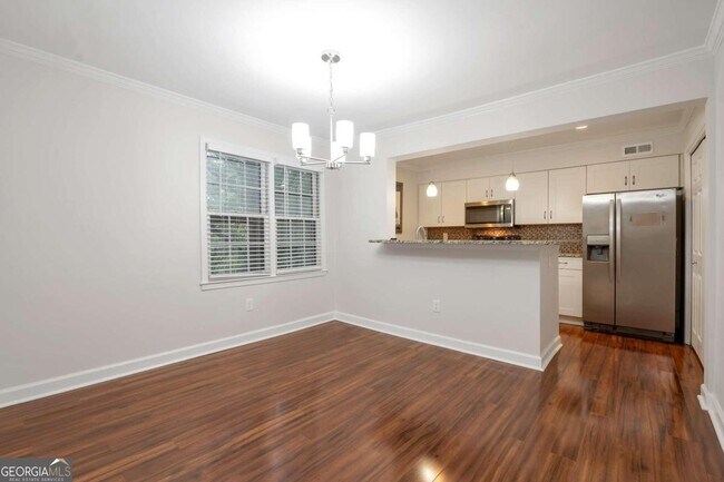 Foto del edificio - 173 Barone Pl NW