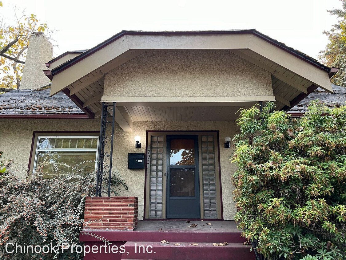 4 br, 2.5 bath House 1292 Washington St. House Rental in Eugene, OR