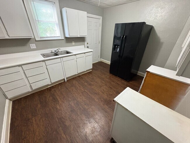 Foto del edificio - 461-463 South Wayne Avenue